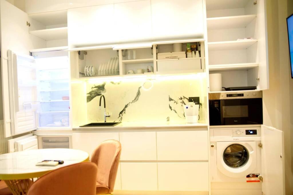 Ecostay-Serenity,Business Class Apartment By The Sea In Alimos Kalamaki Ateny Zewnętrze zdjęcie